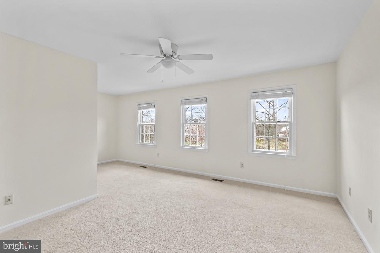 SARATOGA TOWNHOUSES - Residential