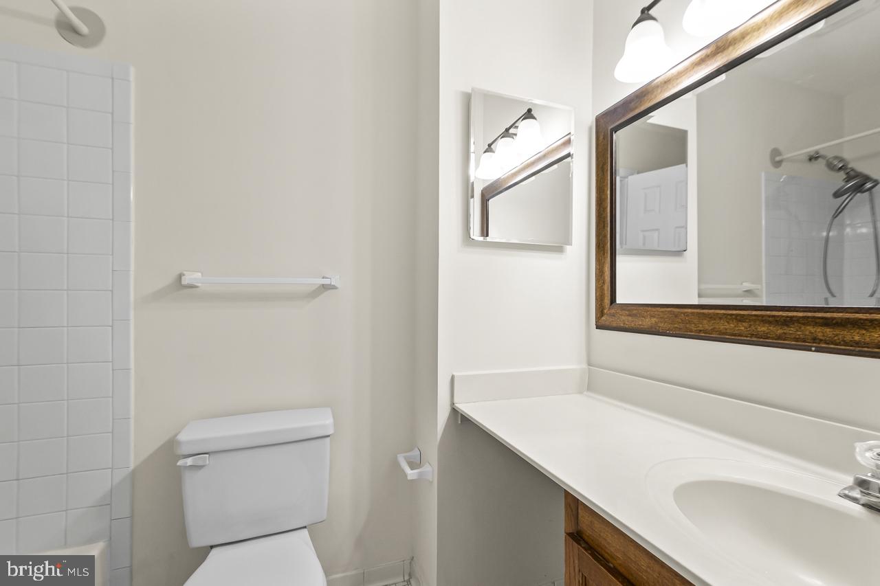 SARATOGA TOWNHOUSES - Residential