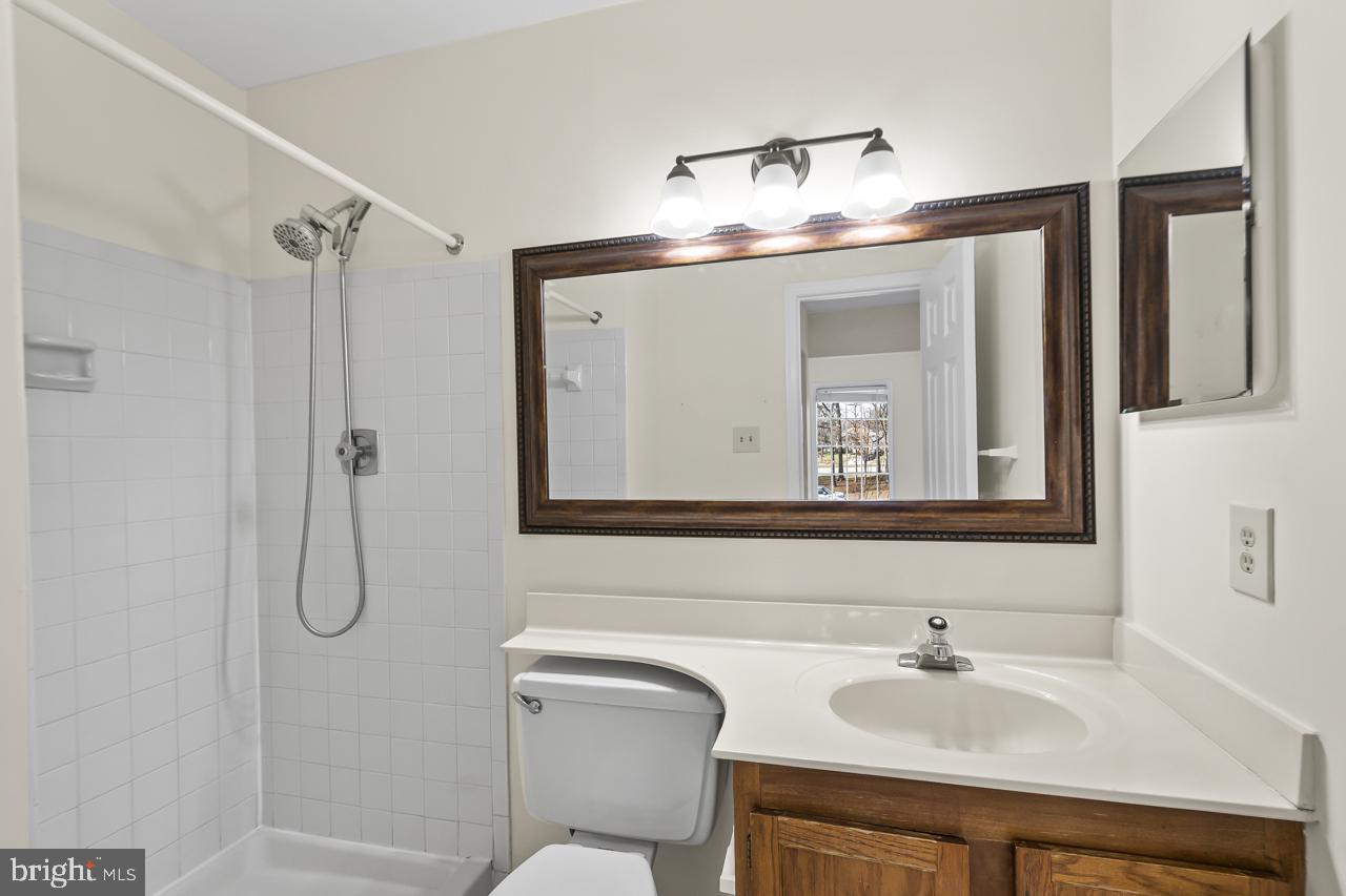 SARATOGA TOWNHOUSES - Residential