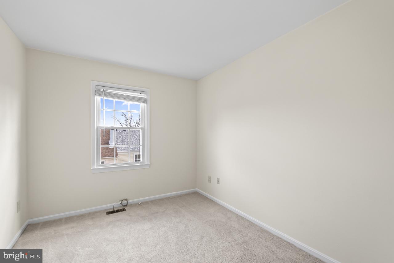 SARATOGA TOWNHOUSES - Residential