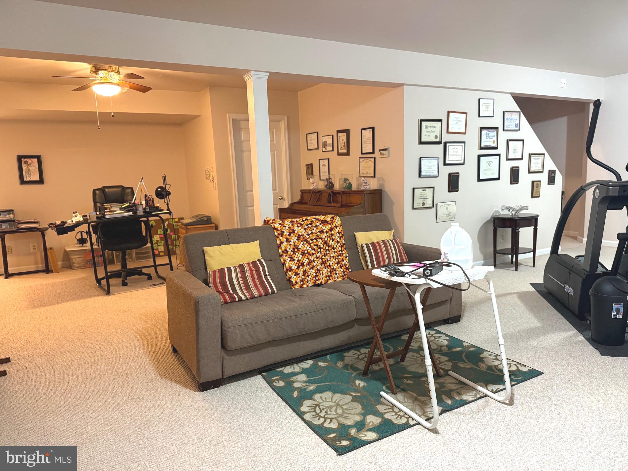 SWANSON CREEK LANDING SU - Residential Lease