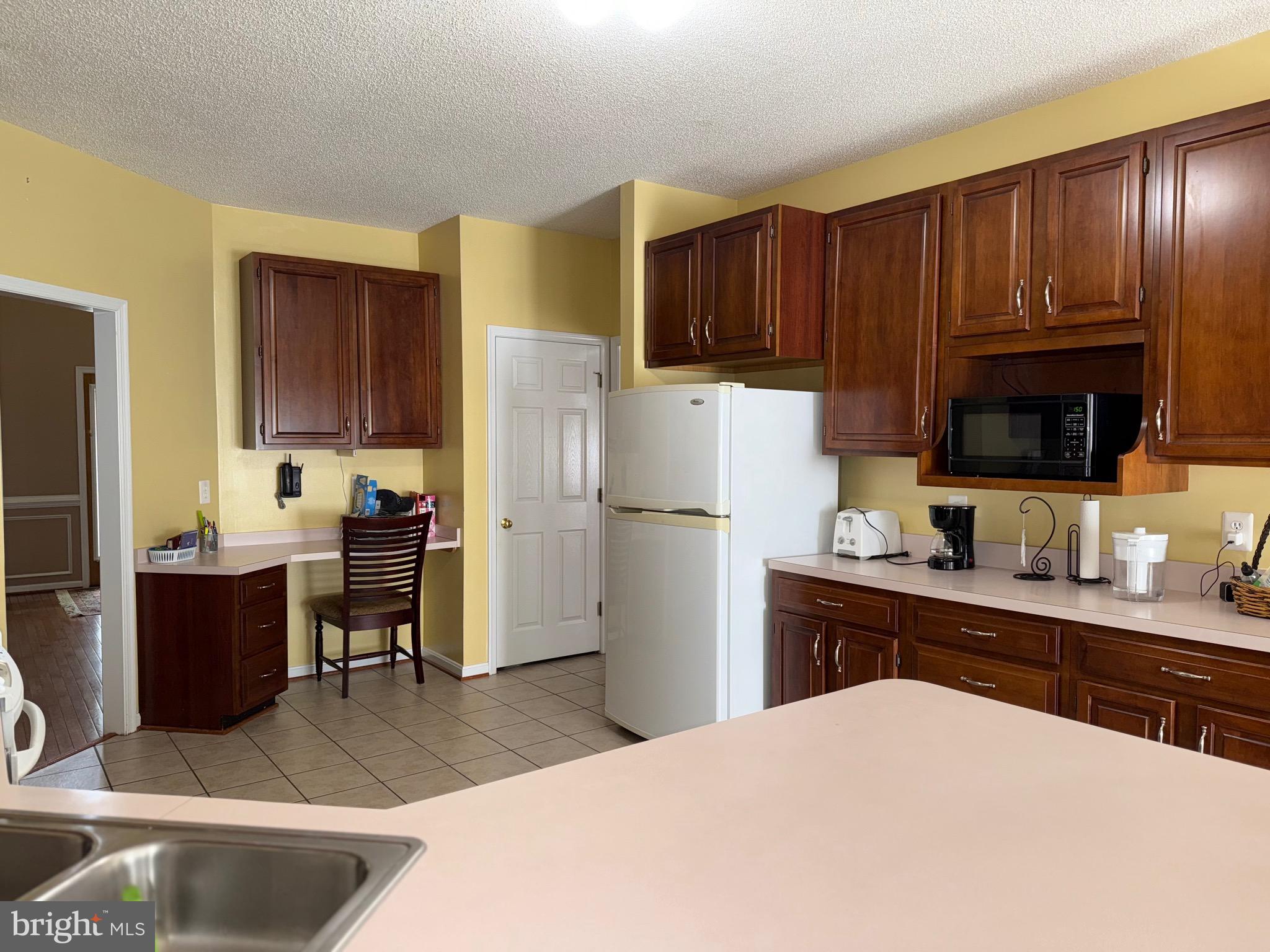 SWANSON CREEK LANDING SU - Residential Lease