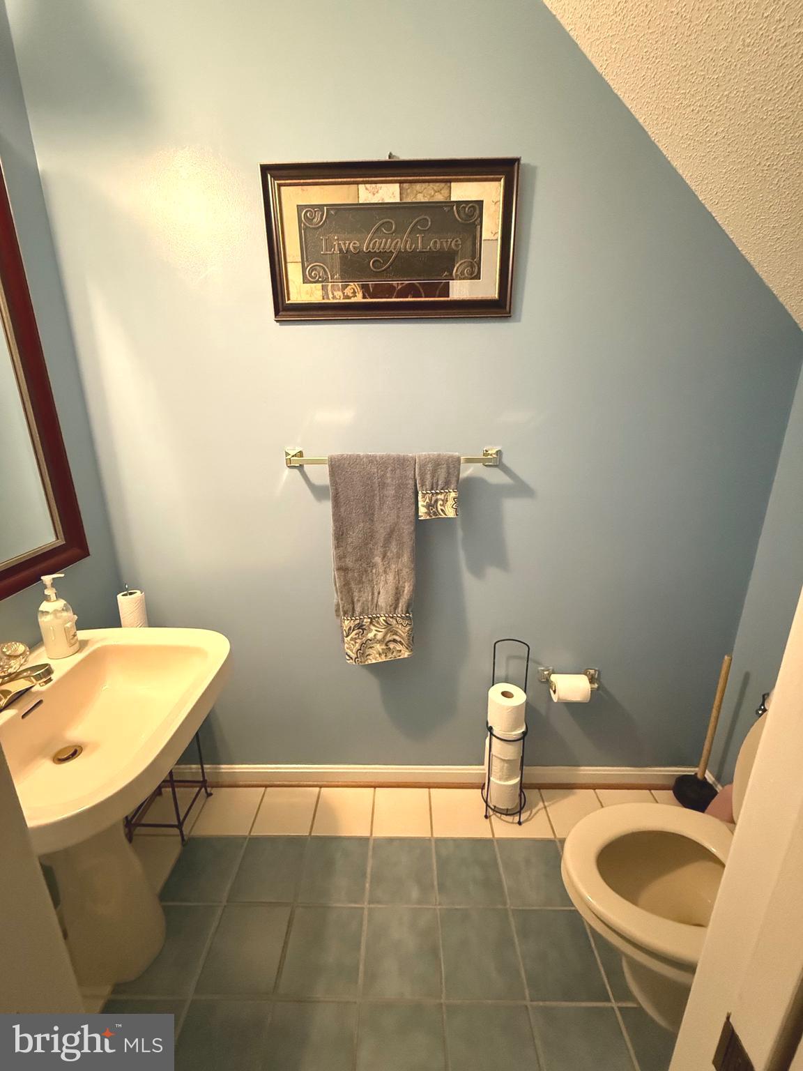 SWANSON CREEK LANDING SU - Residential Lease