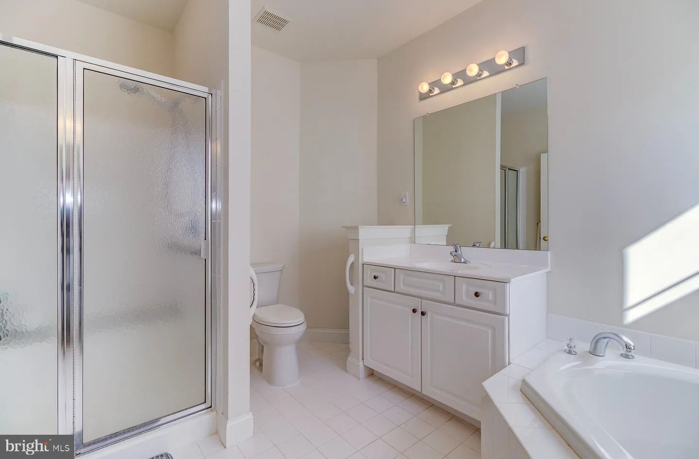 West Grove, Pennsylvania 19390, United States, 2 Bedrooms Bedrooms, ,2 BathroomsBathrooms,Residential,Pending,7274