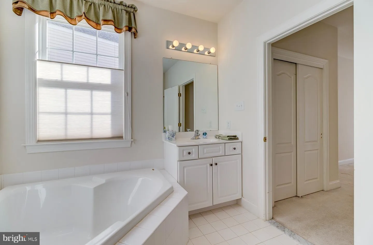 West Grove, Pennsylvania 19390, United States, 2 Bedrooms Bedrooms, ,2 BathroomsBathrooms,Residential,Pending,7274