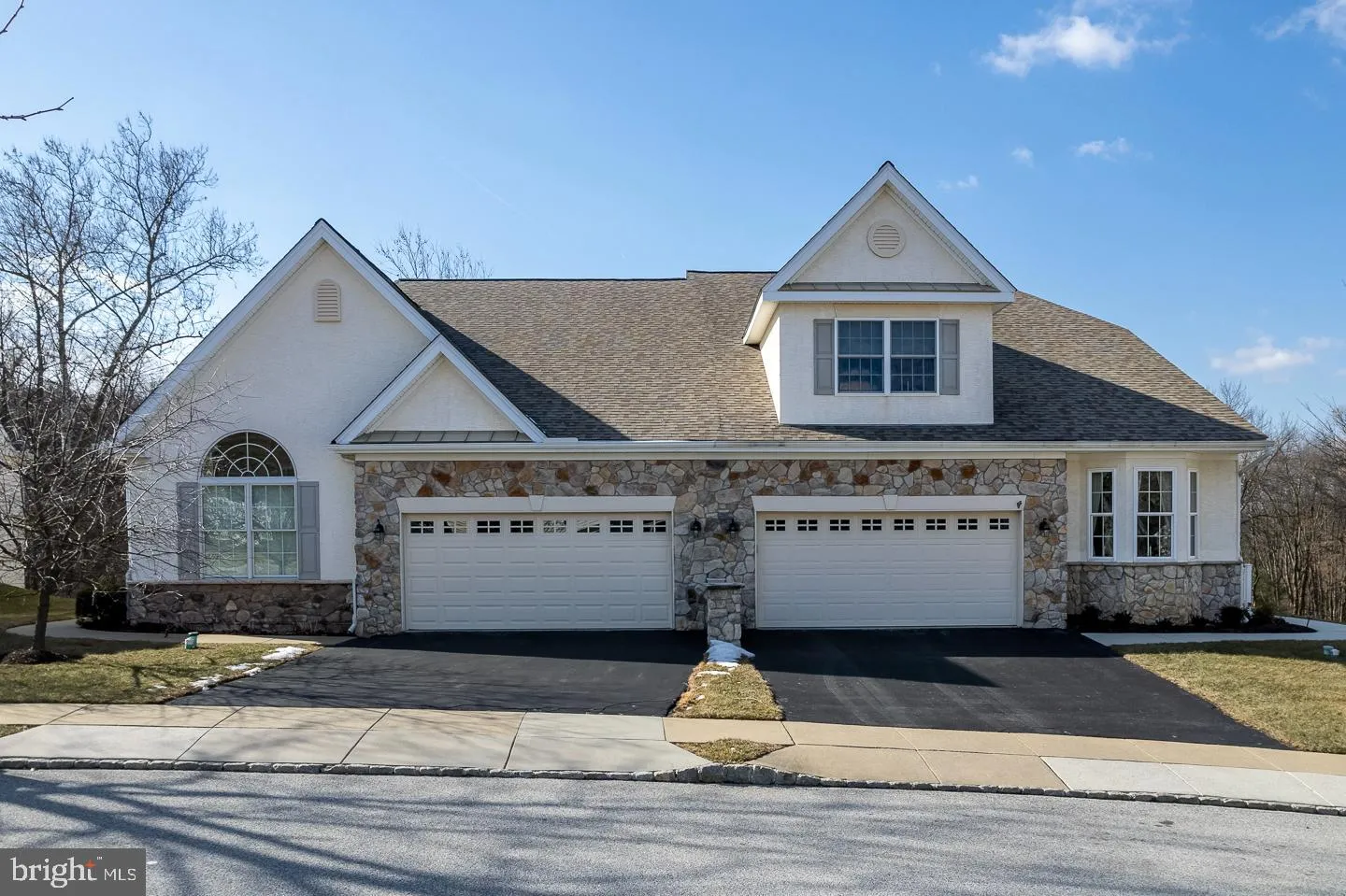 West Grove, Pennsylvania 19390, United States, 2 Bedrooms Bedrooms, ,2 BathroomsBathrooms,Residential,Pending,7274