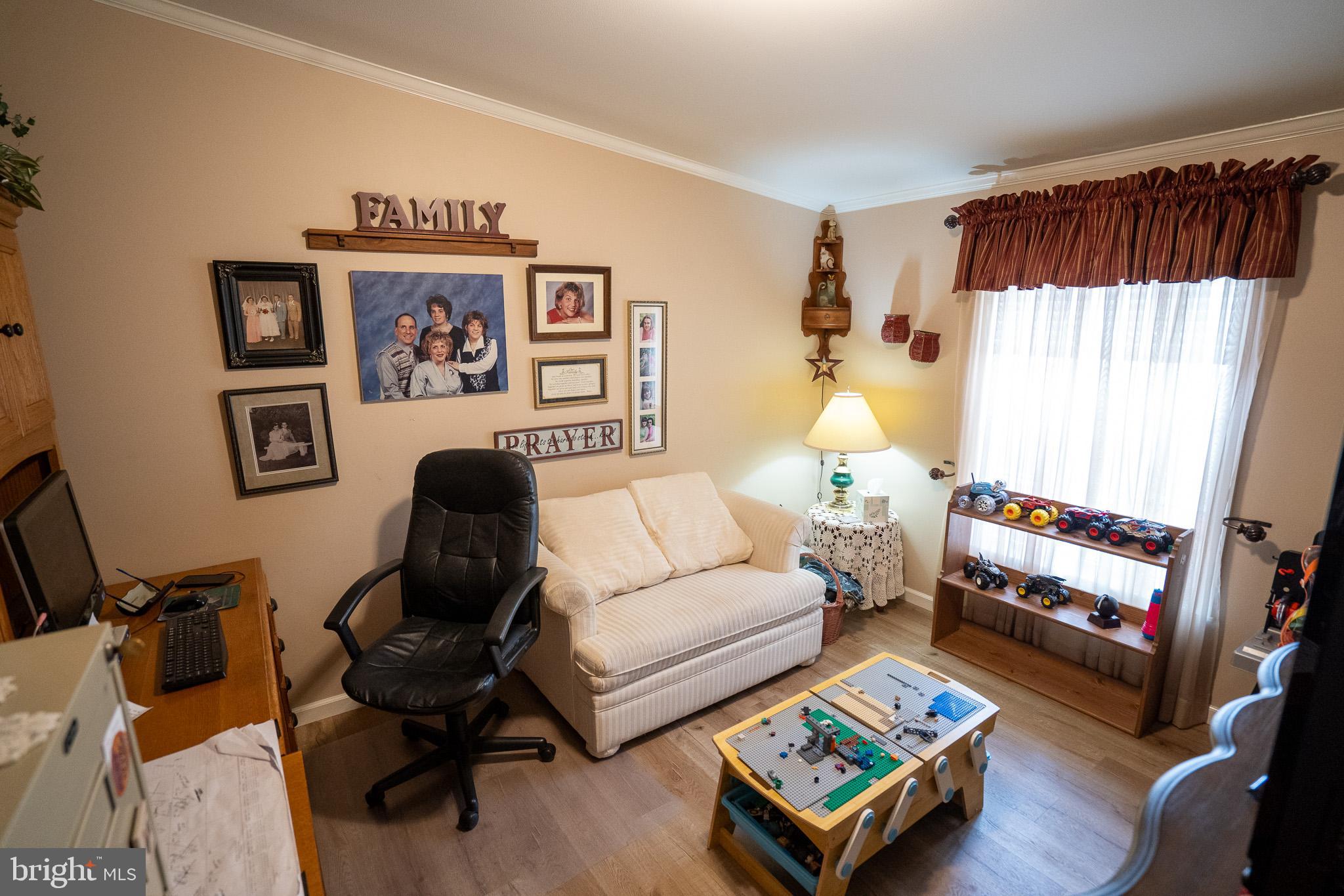 RIDGEWOOD MANOR MHP - Residential