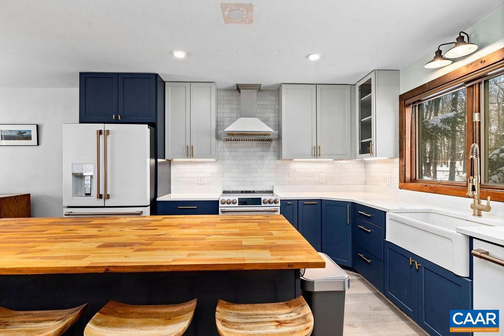 WINTERGREEN RESORT - Residential