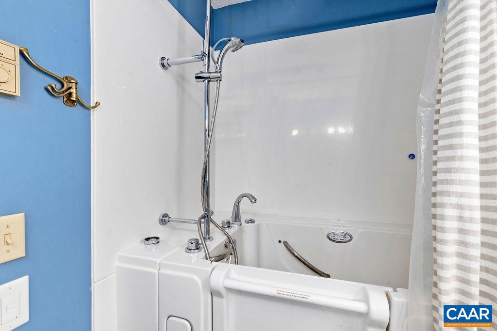 WINTERGREEN RESORT - Residential