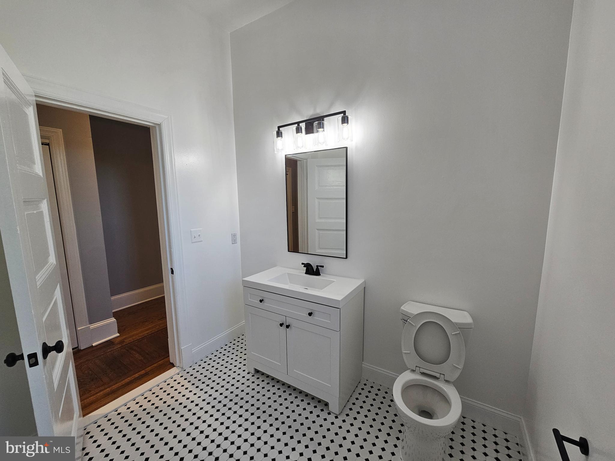 BOLTON HILL HISTORIC DISTRICT - Residential Lease