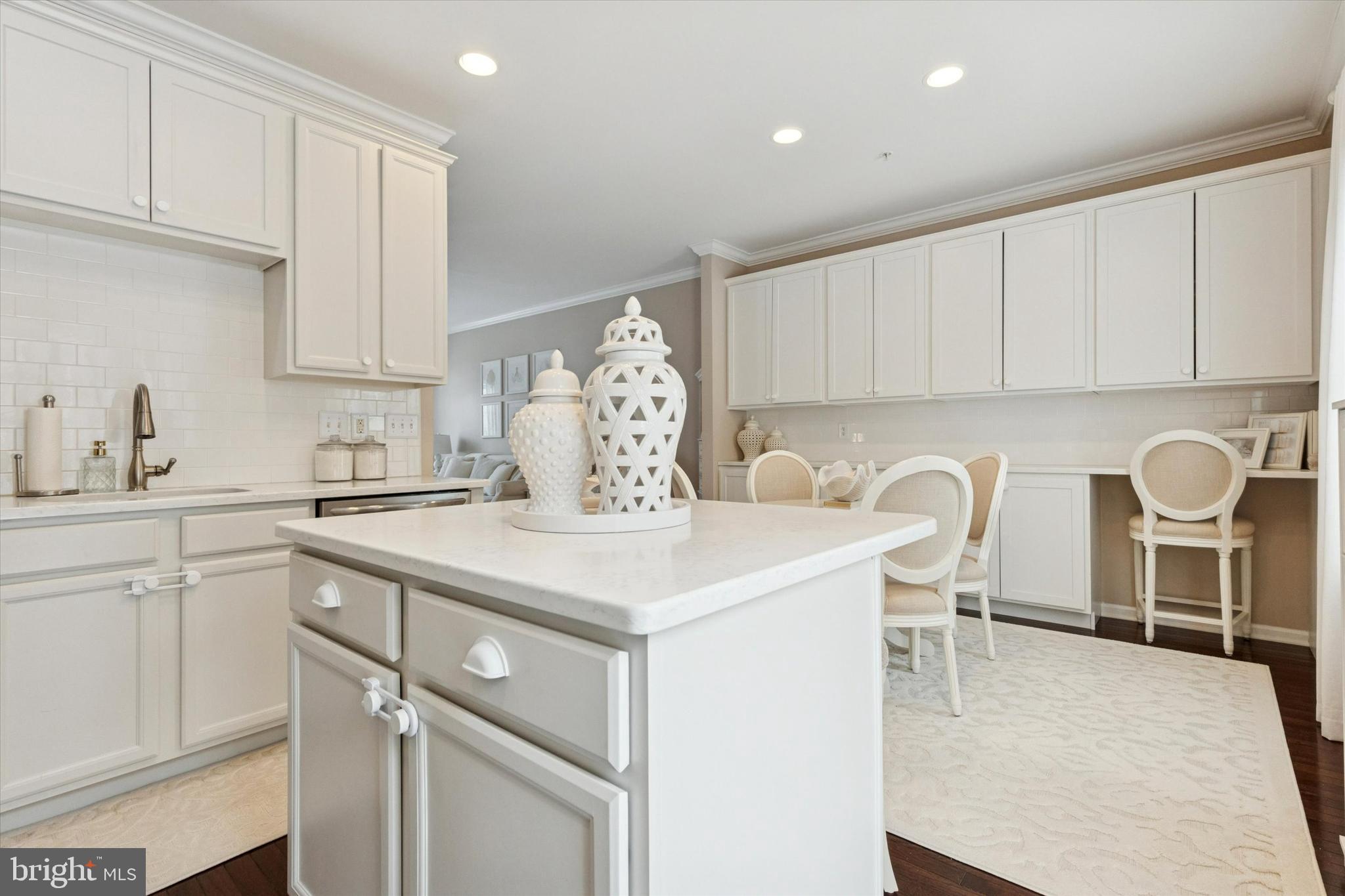 CARRIAGE HILL - Residential