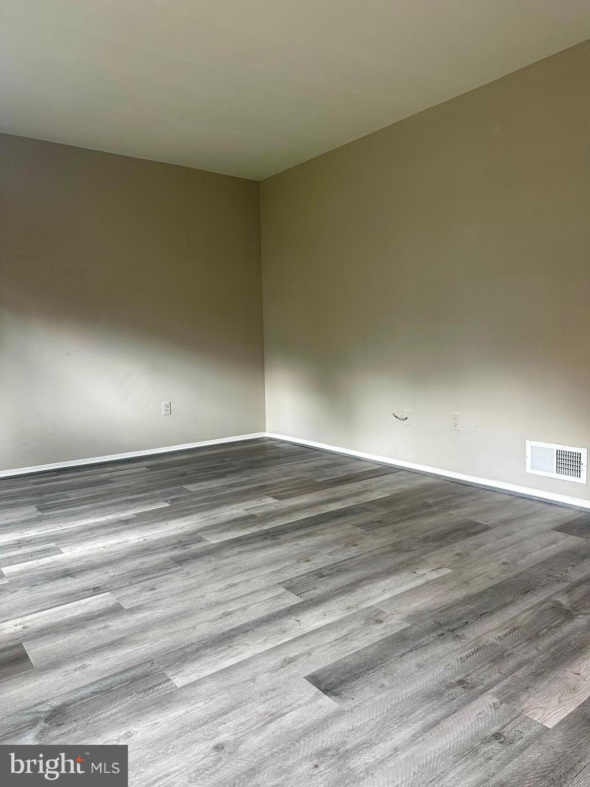 WAKEFIELD - Residential