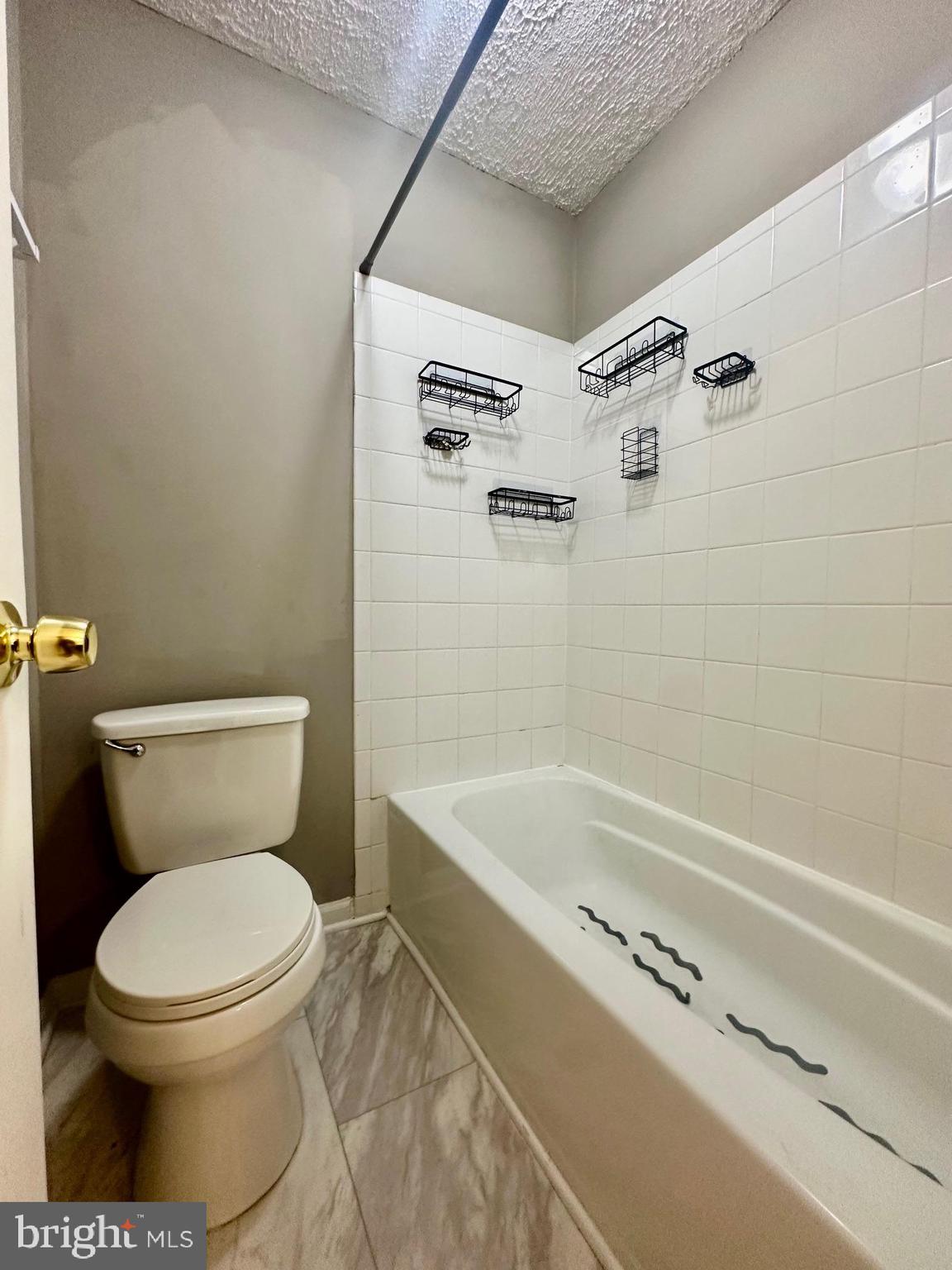 WAKEFIELD - Residential