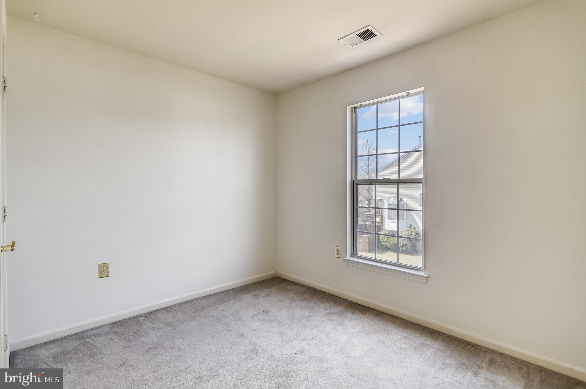 CROFTON VILLAGE - Residential Lease