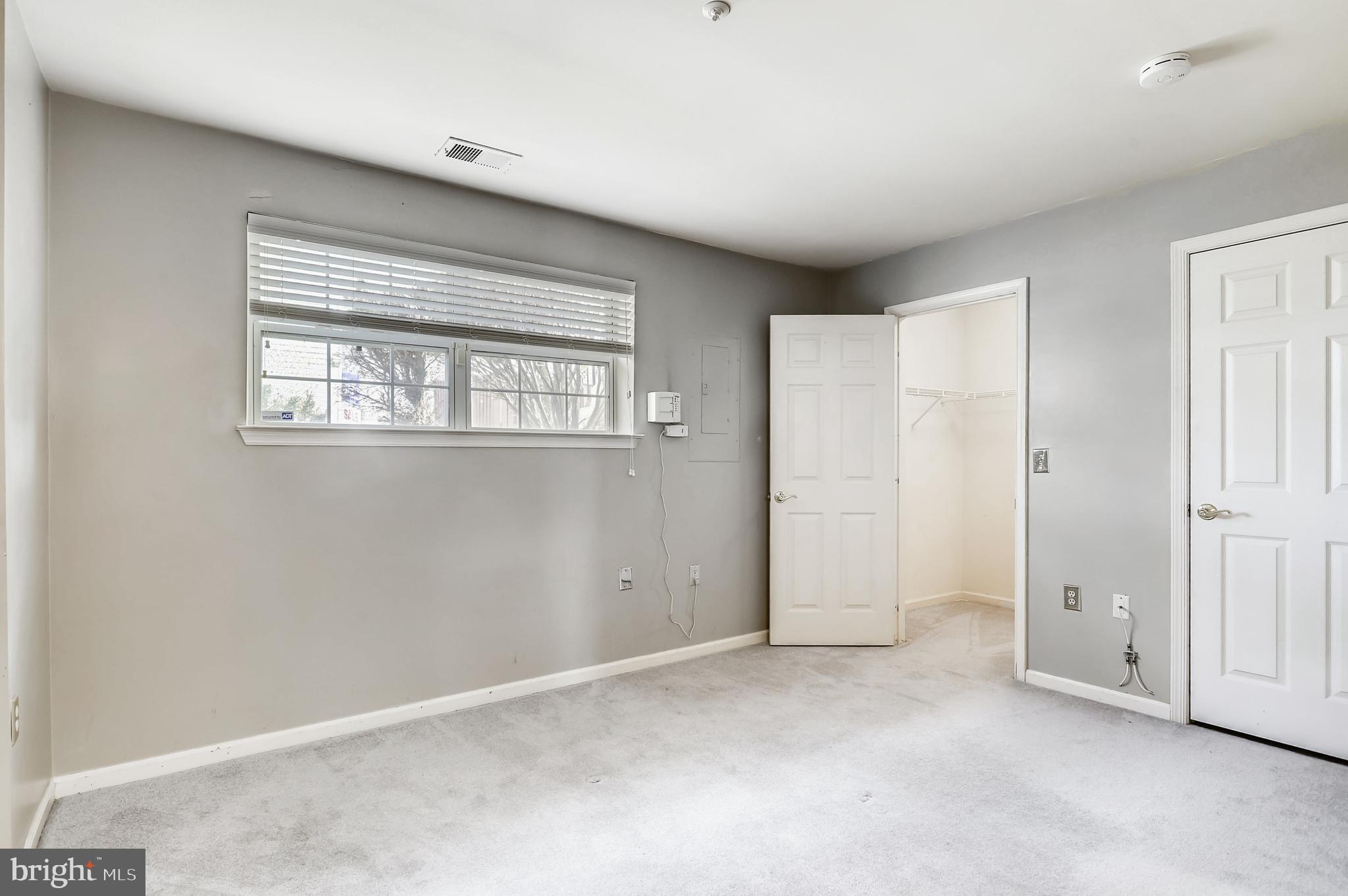 CROFTON VILLAGE - Residential Lease