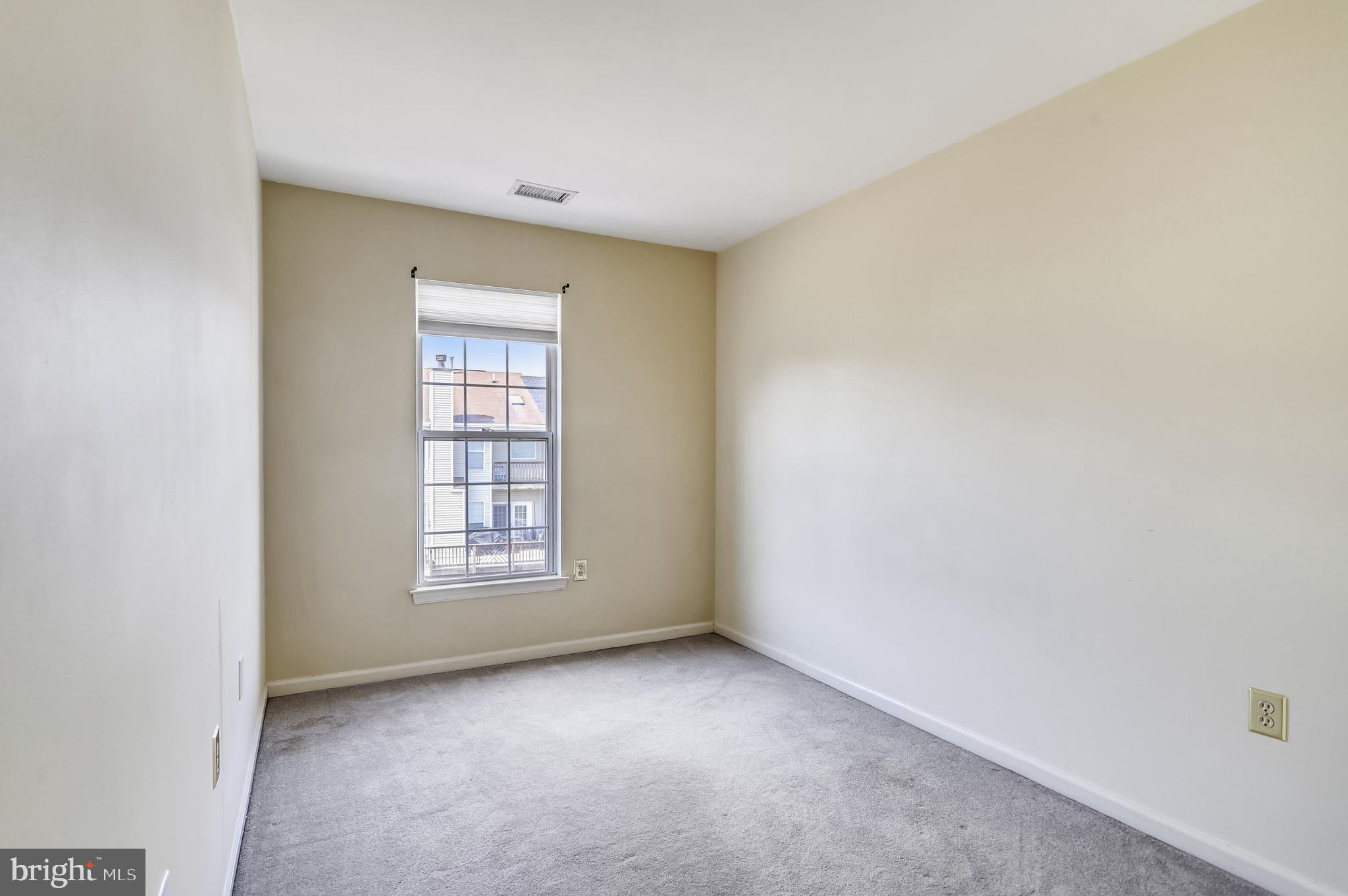 CROFTON VILLAGE - Residential Lease