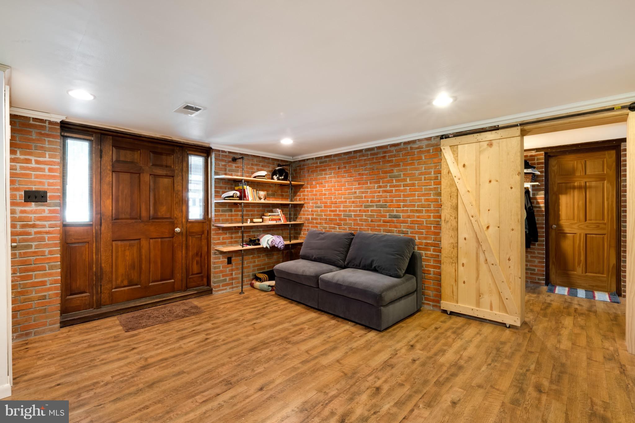 LOCH HAVEN BEACH - Residential