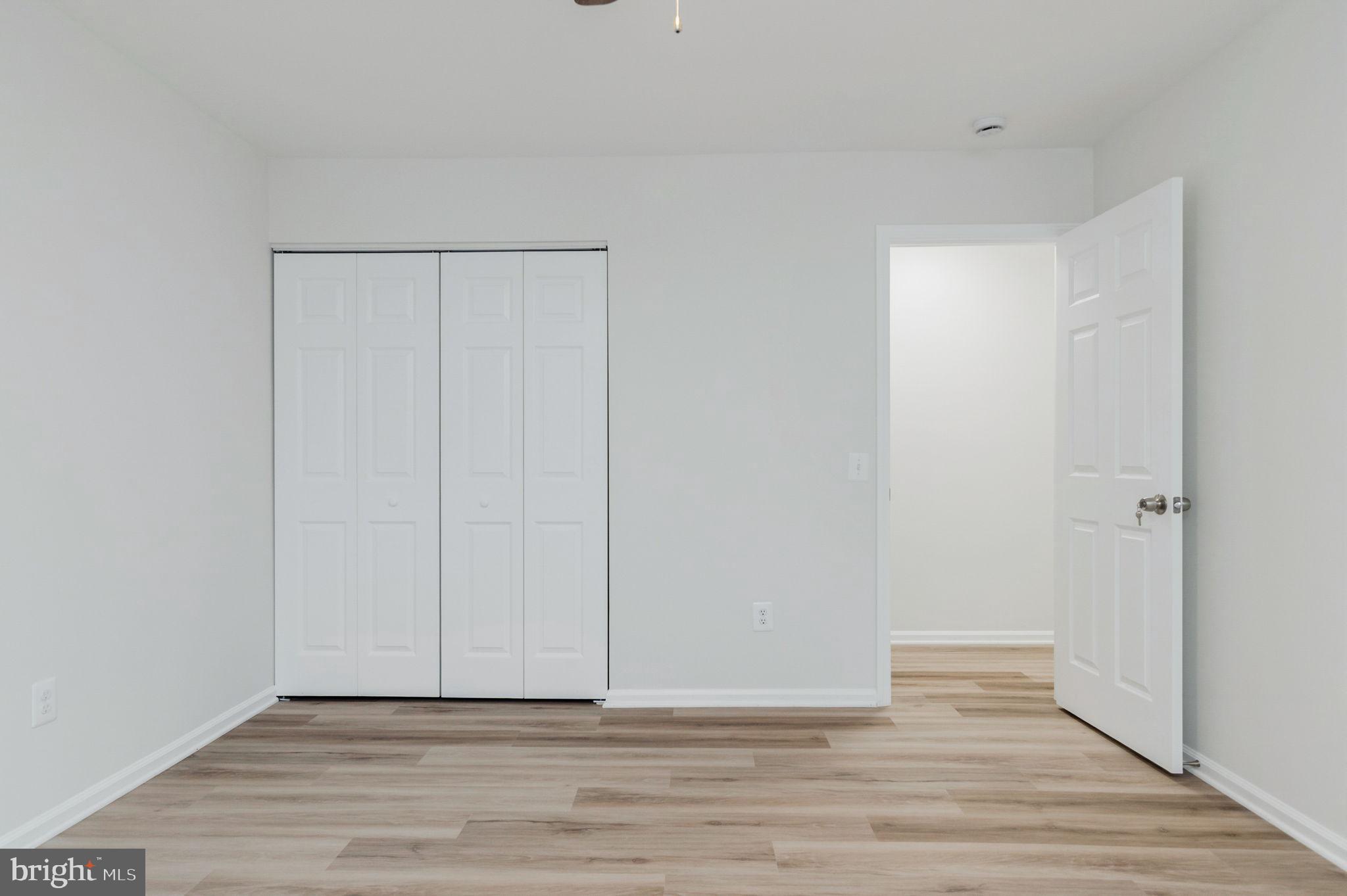 LONDON TOWN WEST - Residential