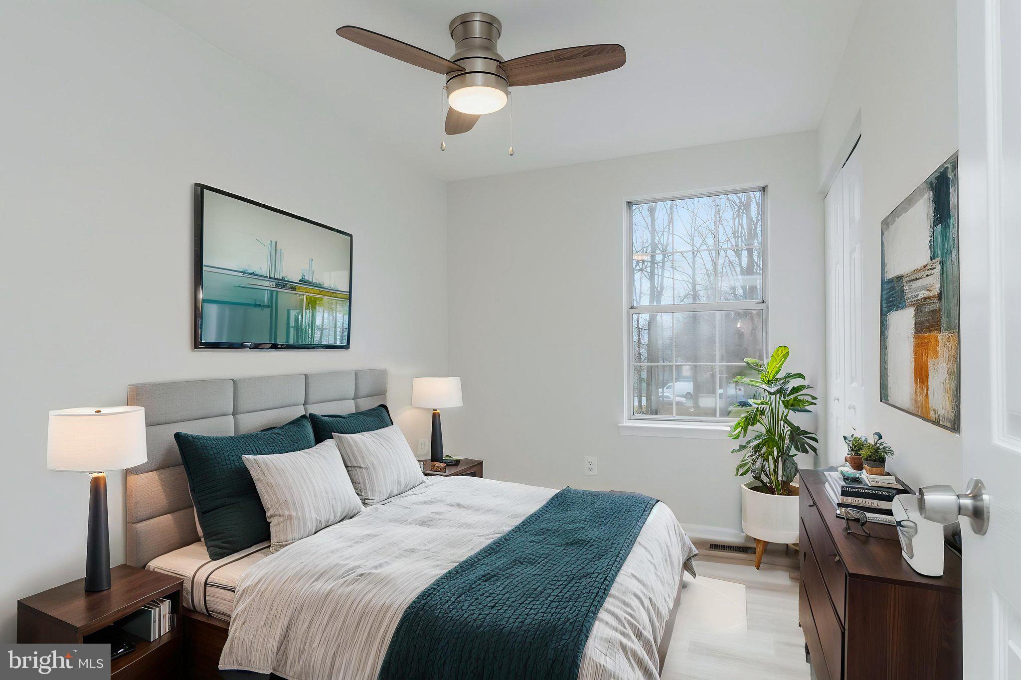 LONDON TOWN WEST - Residential