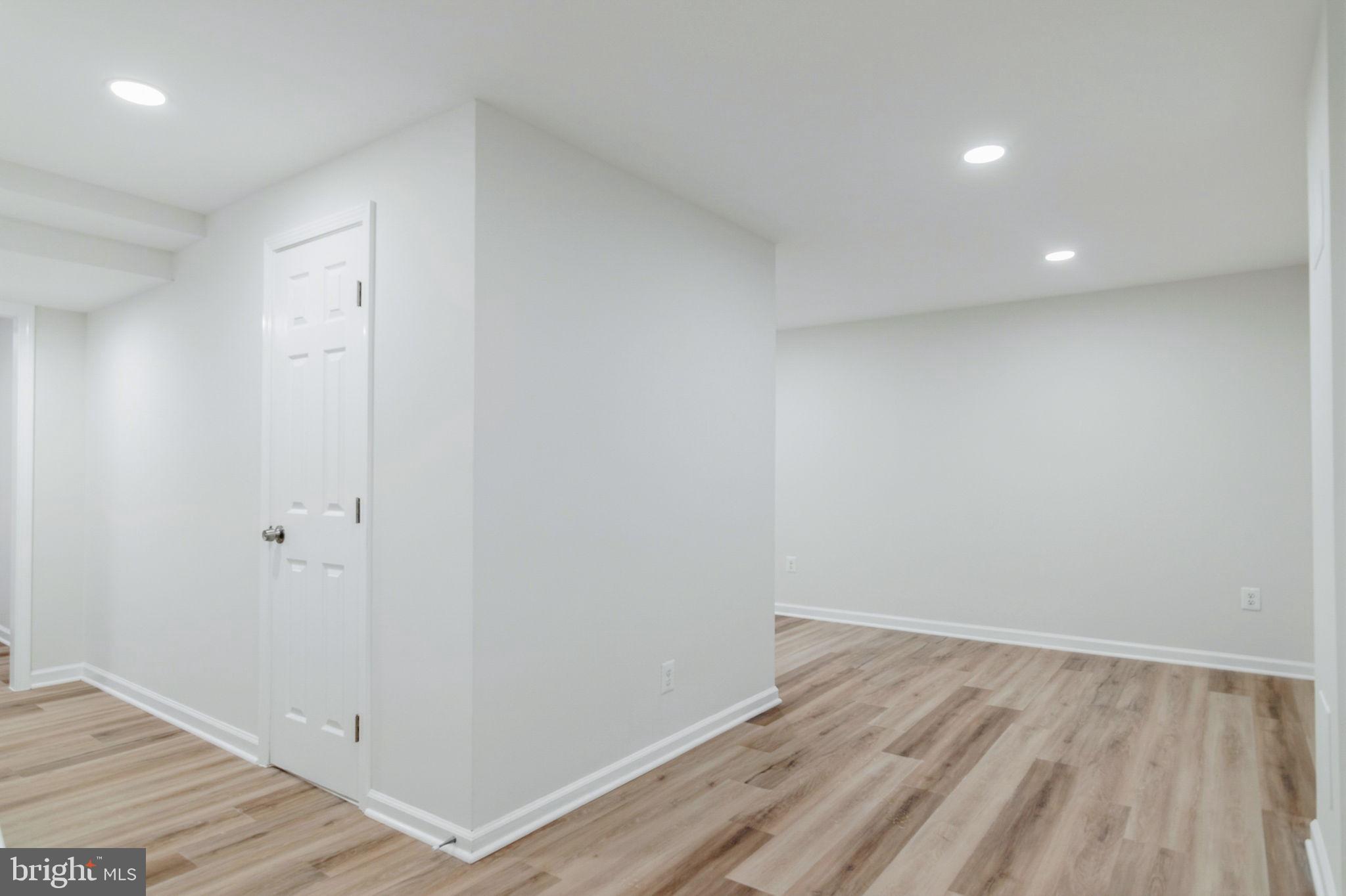 LONDON TOWN WEST - Residential