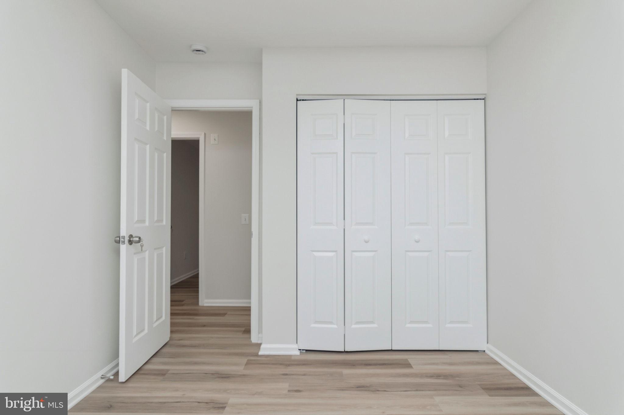 LONDON TOWN WEST - Residential