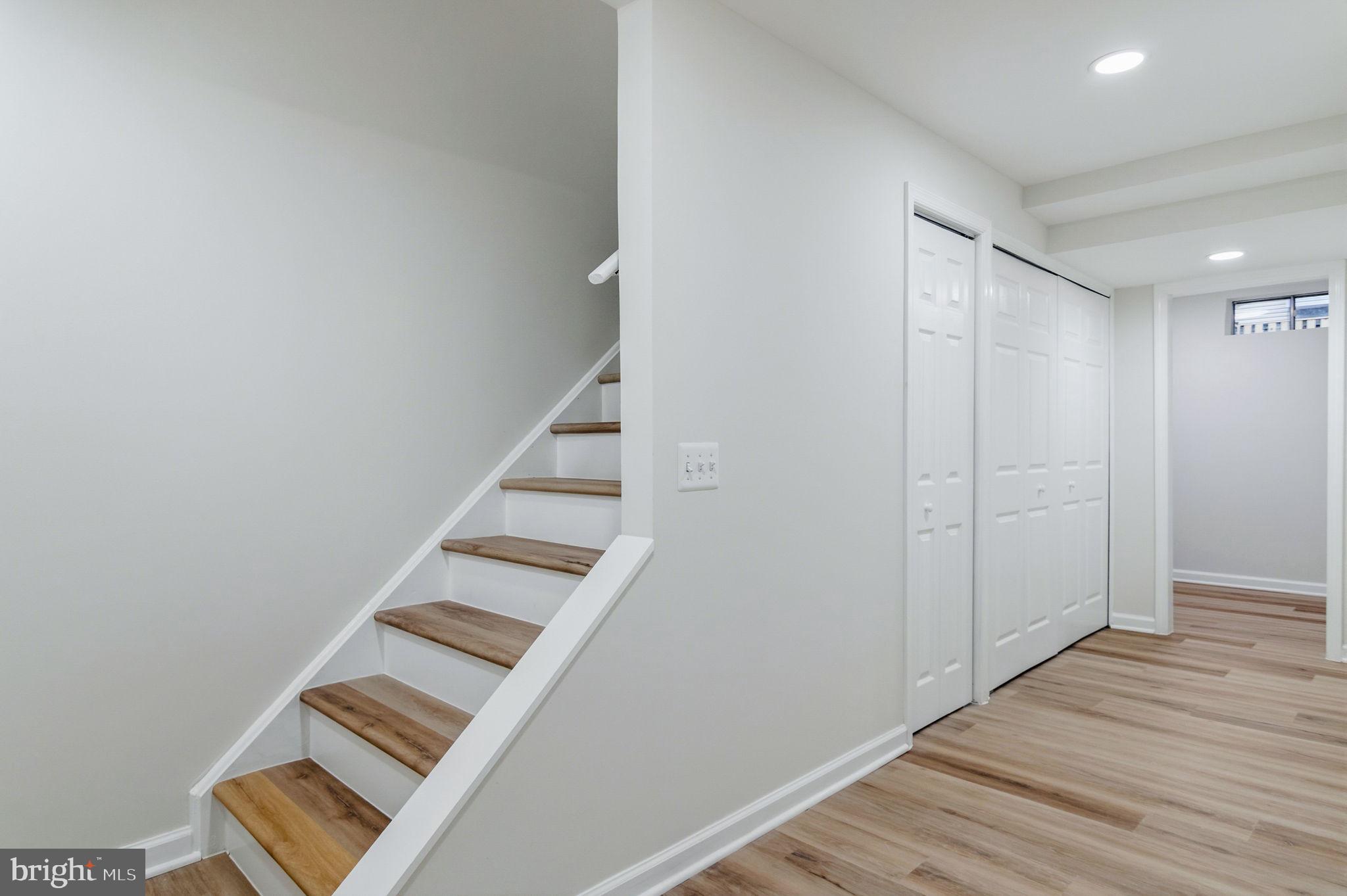 LONDON TOWN WEST - Residential