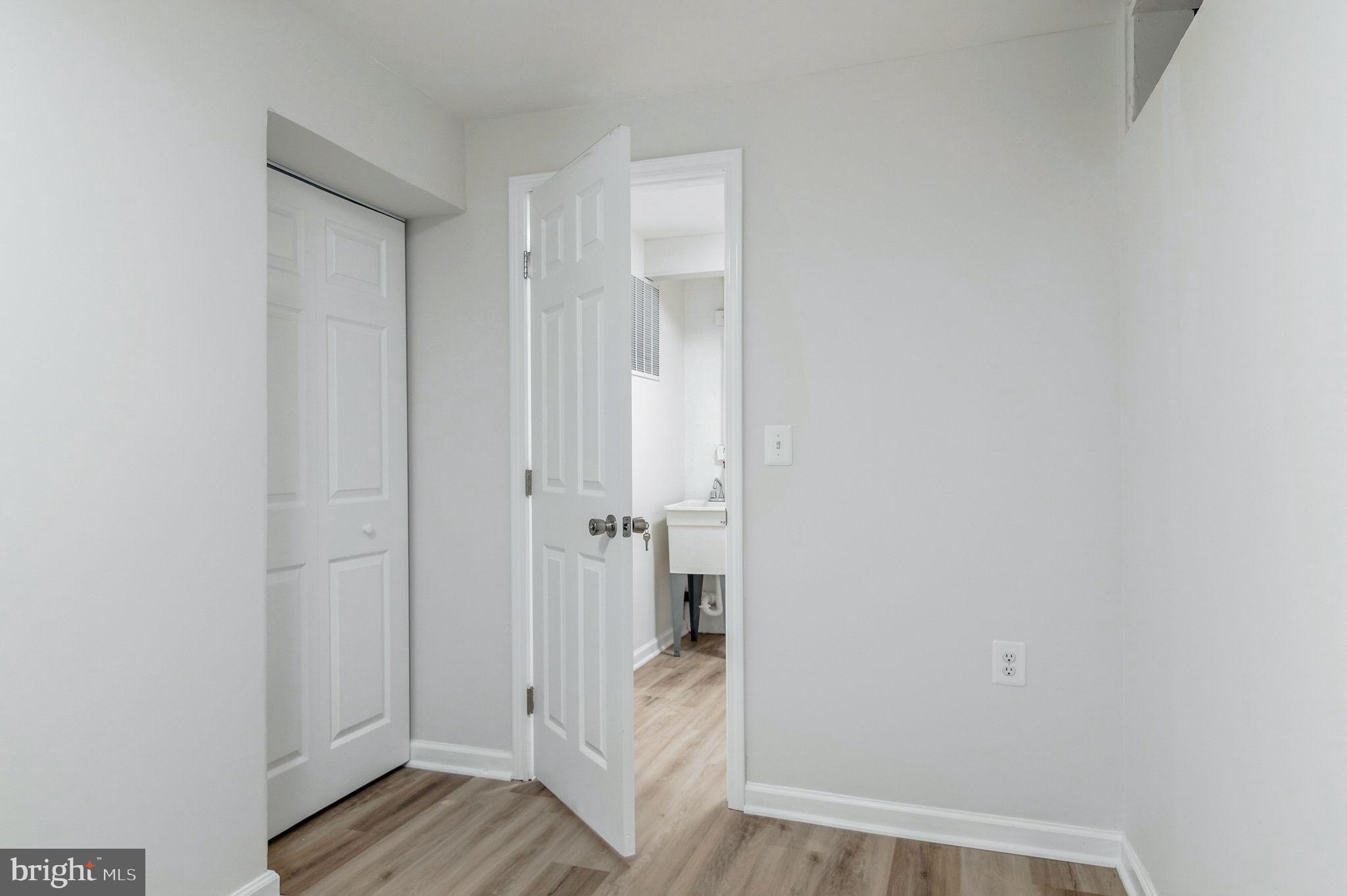 LONDON TOWN WEST - Residential