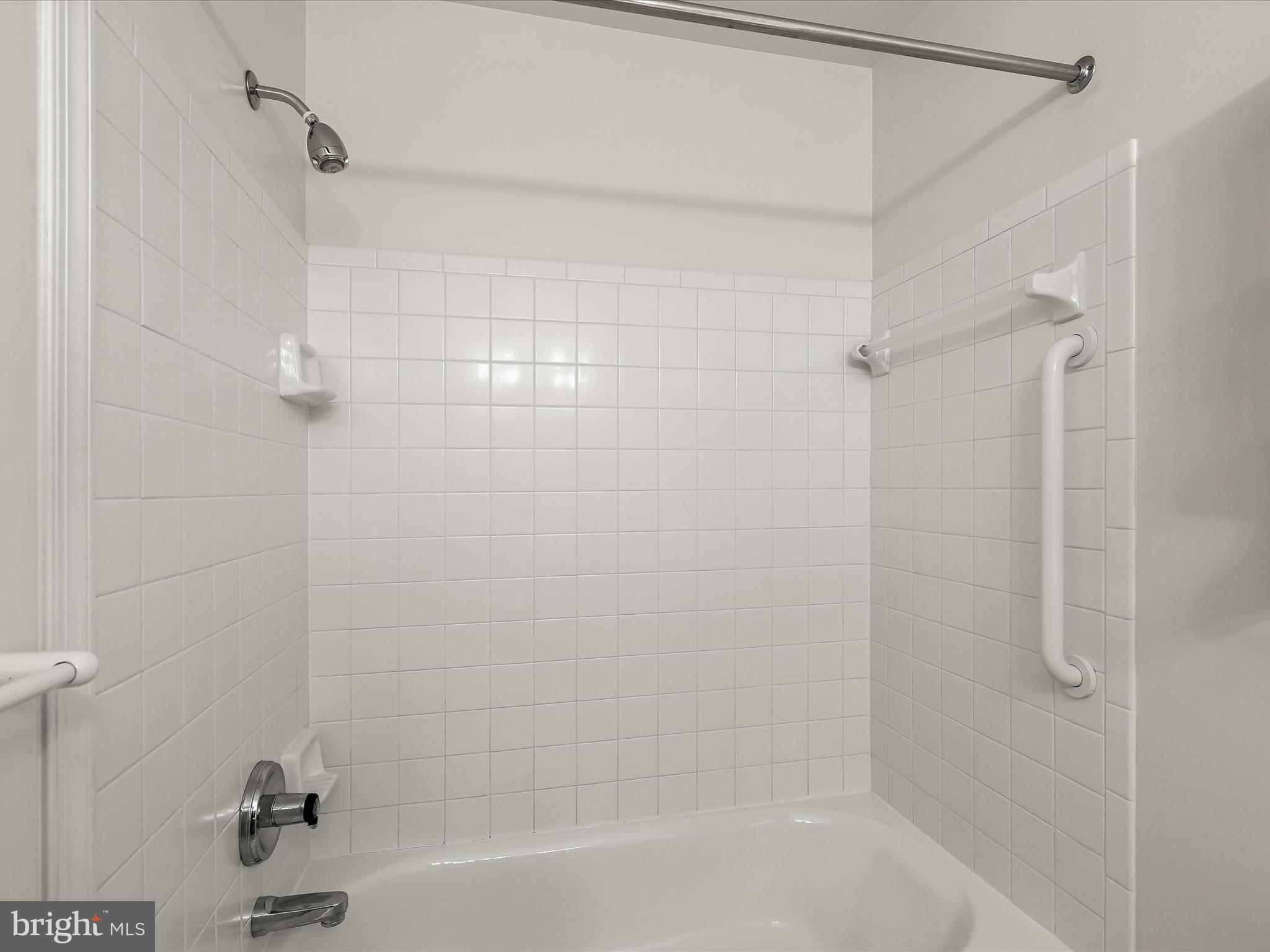 ROLLANDWOOD - Residential