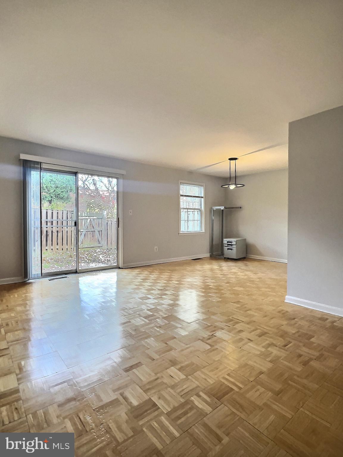 ECHO DALE - Residential Lease