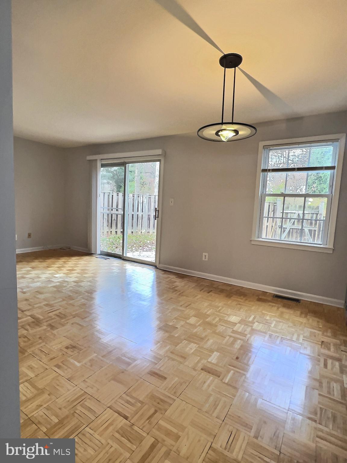 ECHO DALE - Residential Lease