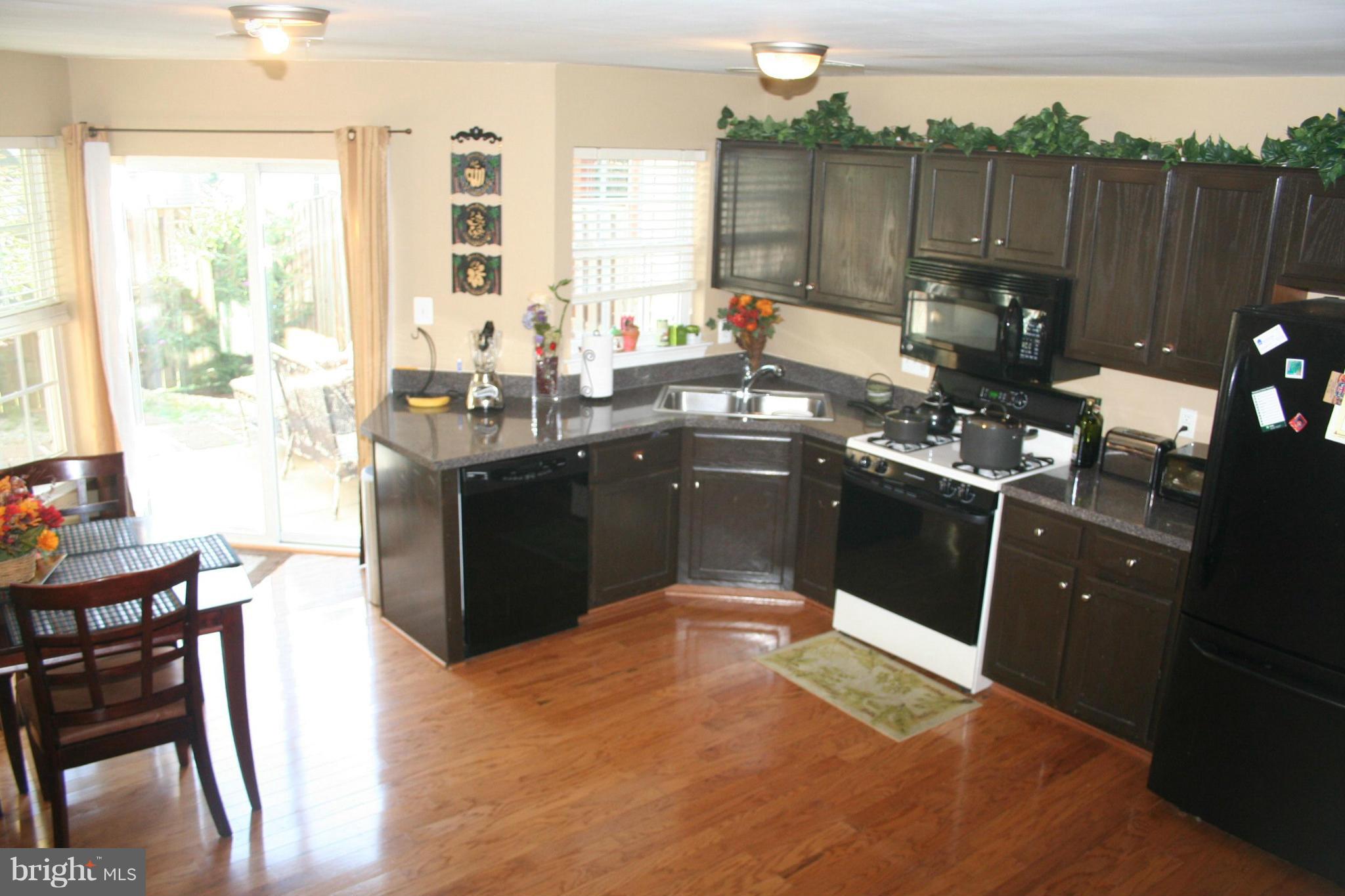 KINGSBROOKE - Residential Lease