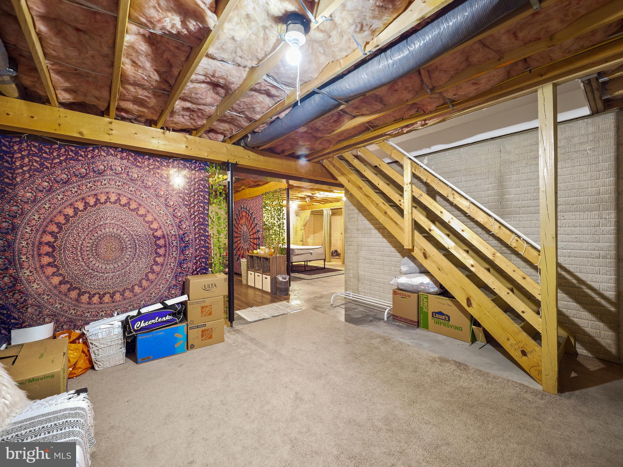 KINGS CREST - Residential