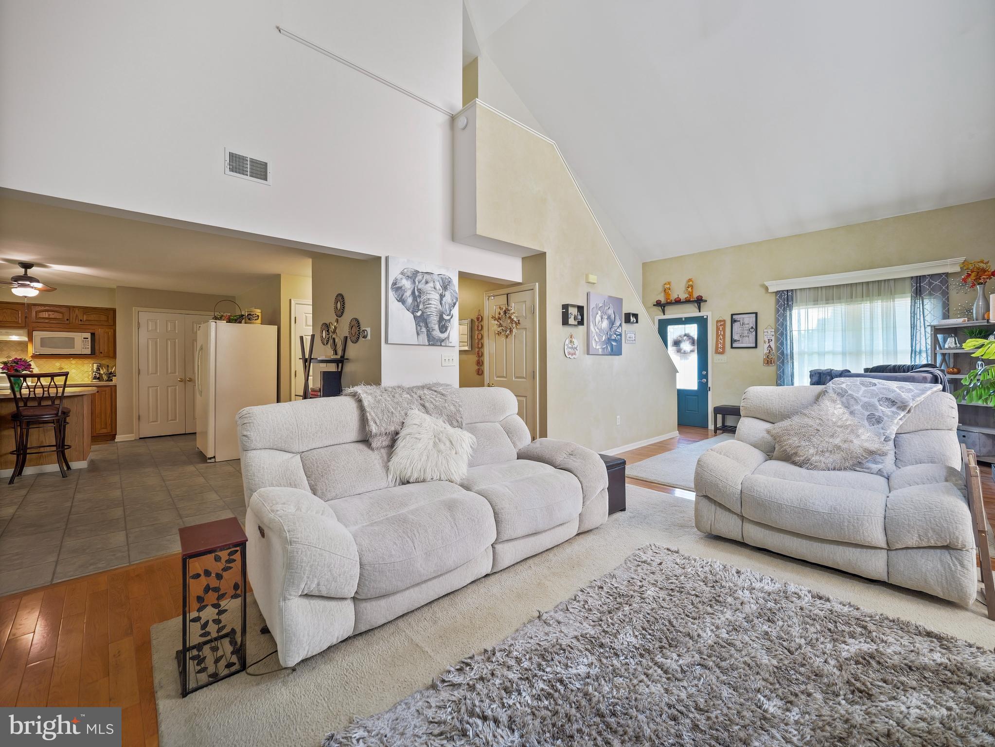 KINGS CREST - Residential