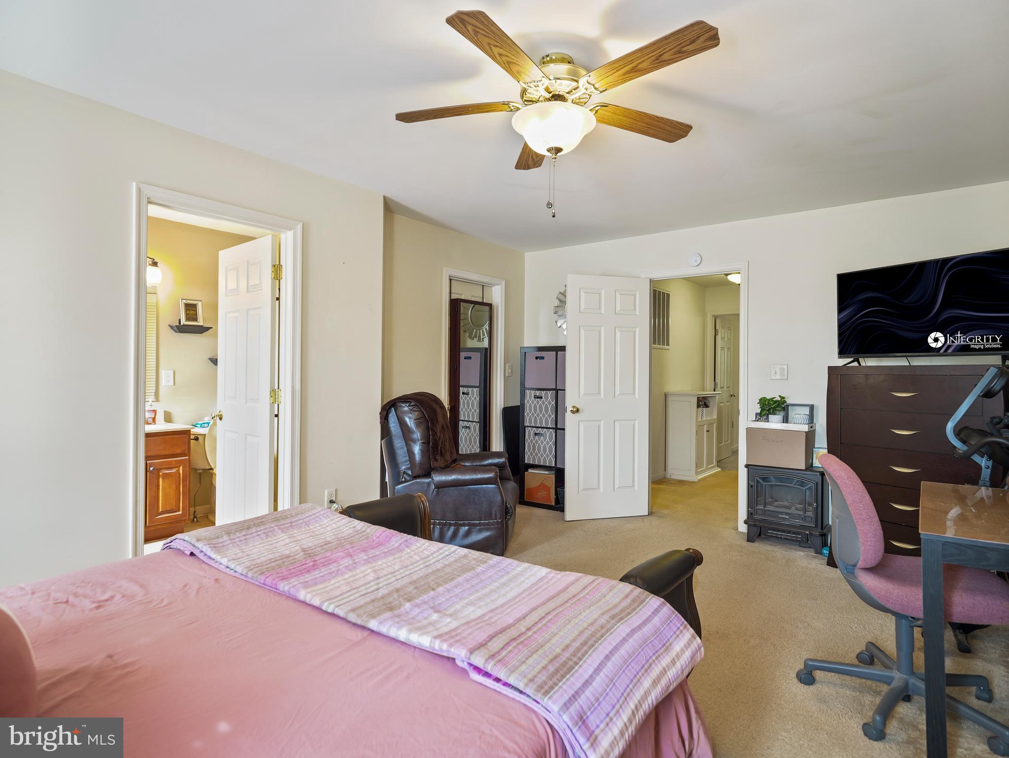 KINGS CREST - Residential