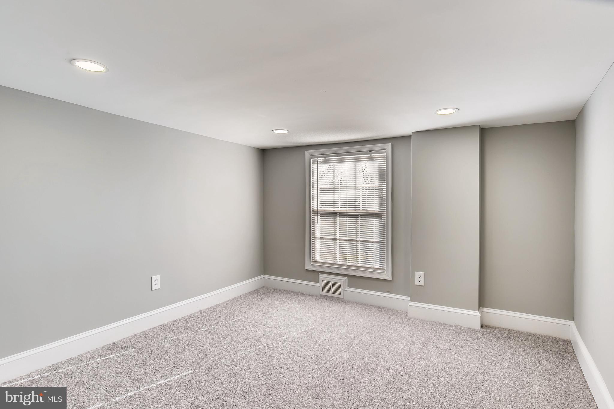 ELMWOOD - Residential