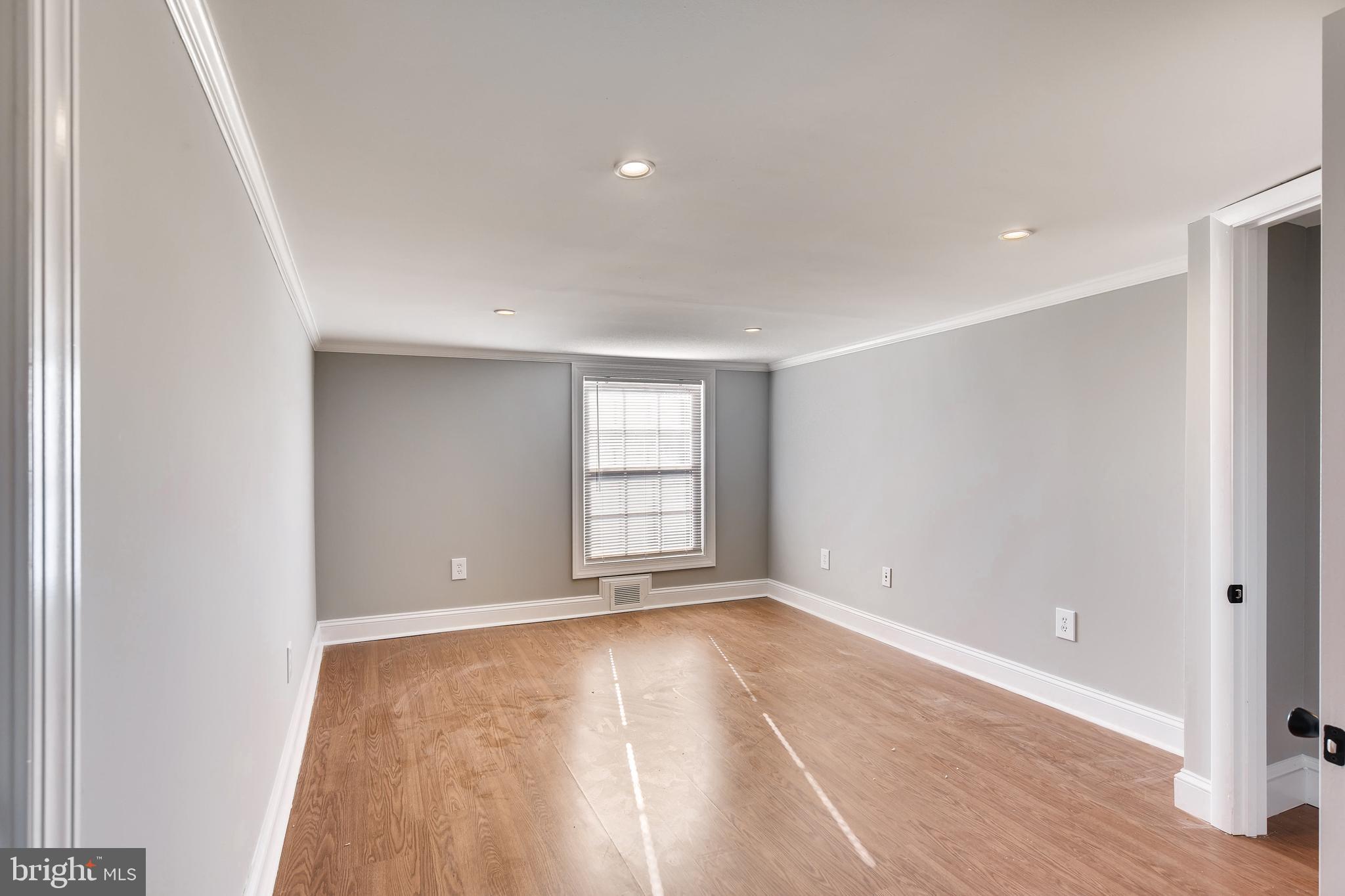 ELMWOOD - Residential