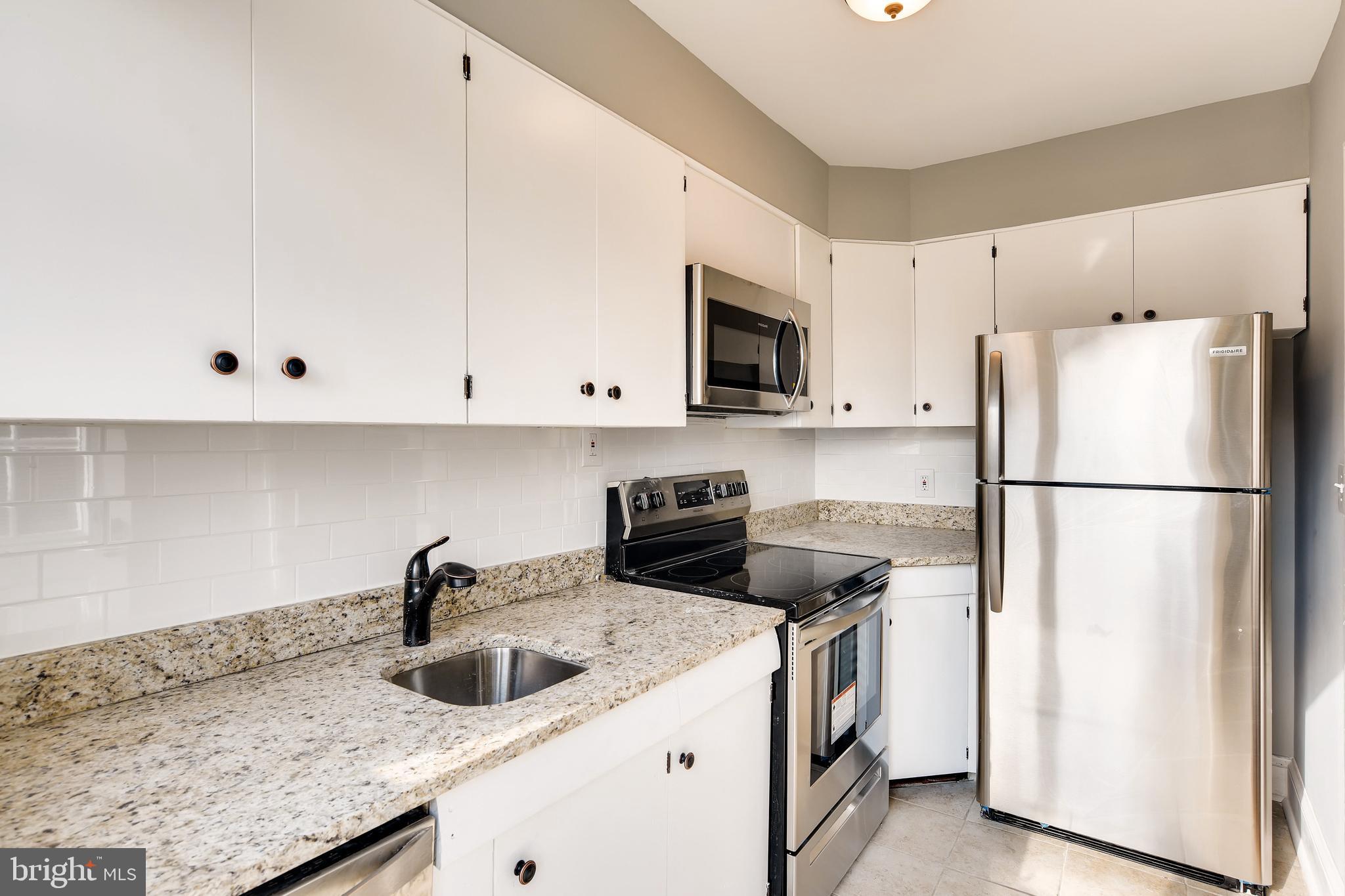 ELMWOOD - Residential