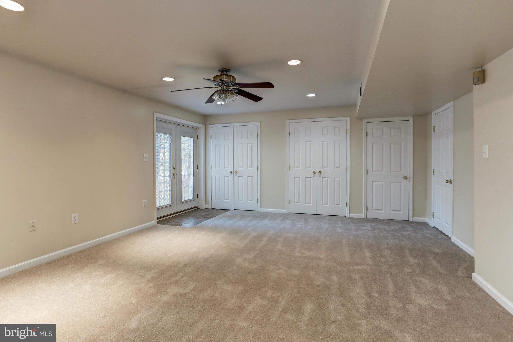 BLOOMS CROSSING - Residential