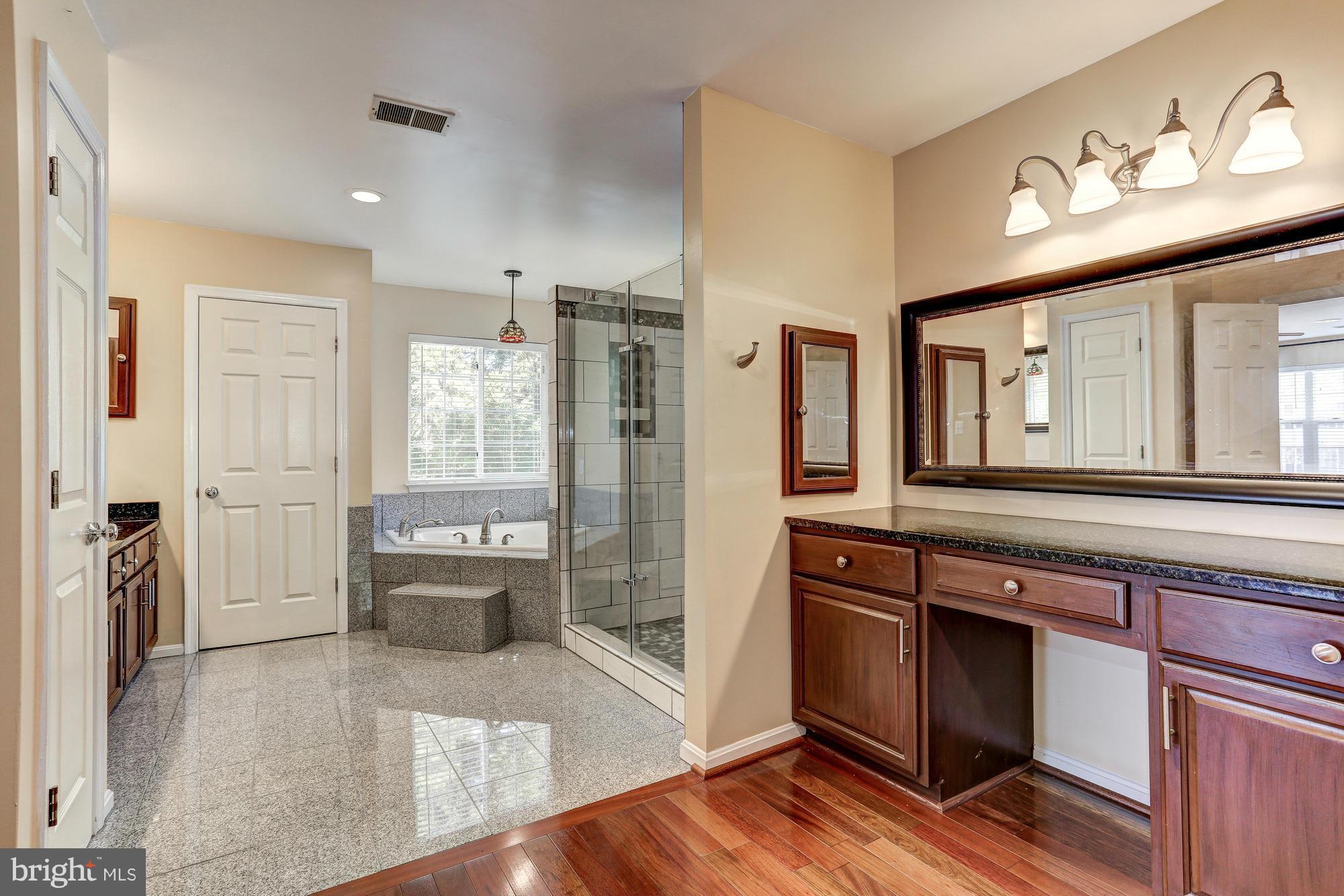 BLOOMS CROSSING - Residential