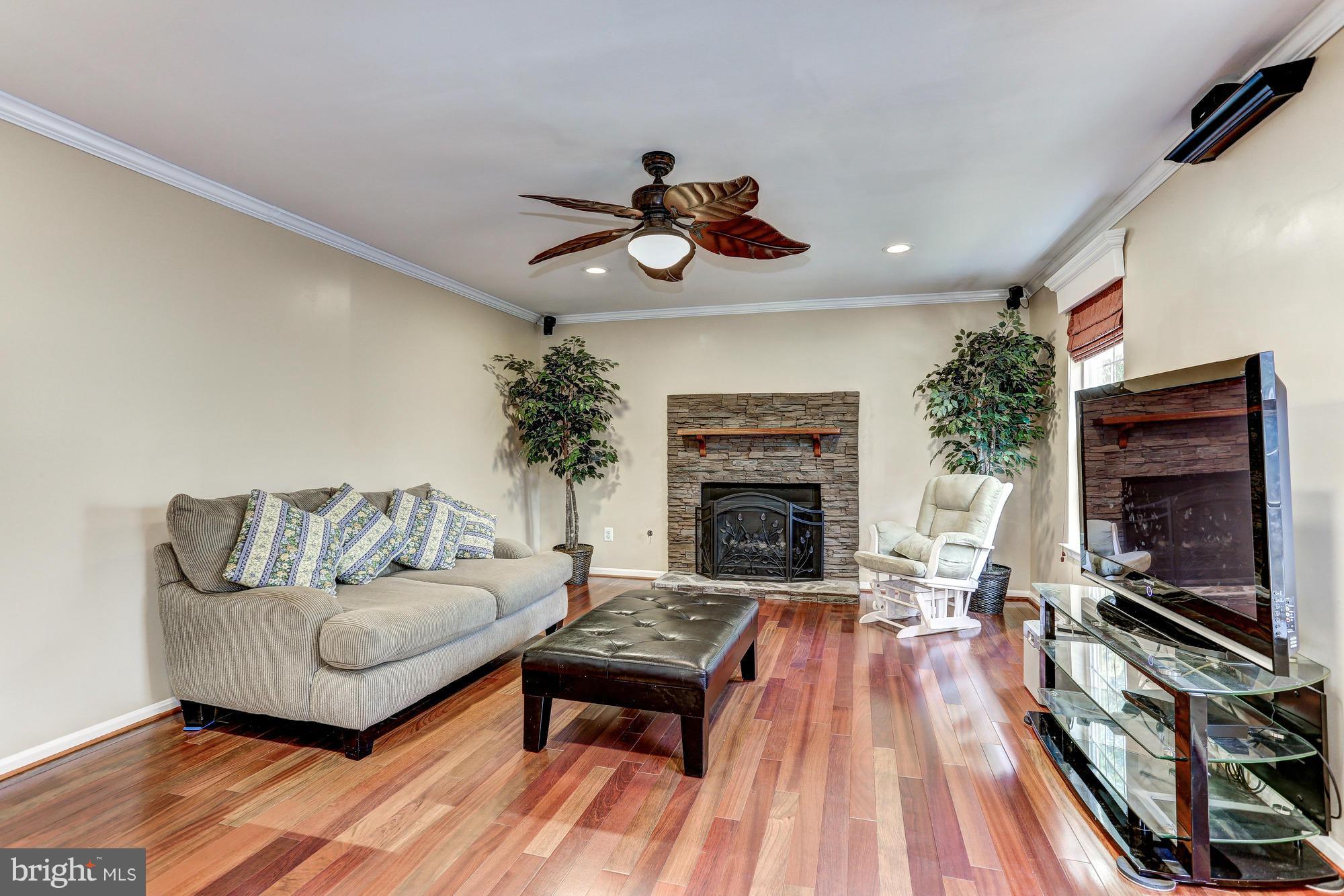 BLOOMS CROSSING - Residential