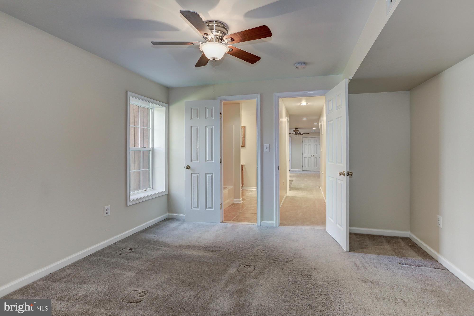 BLOOMS CROSSING - Residential