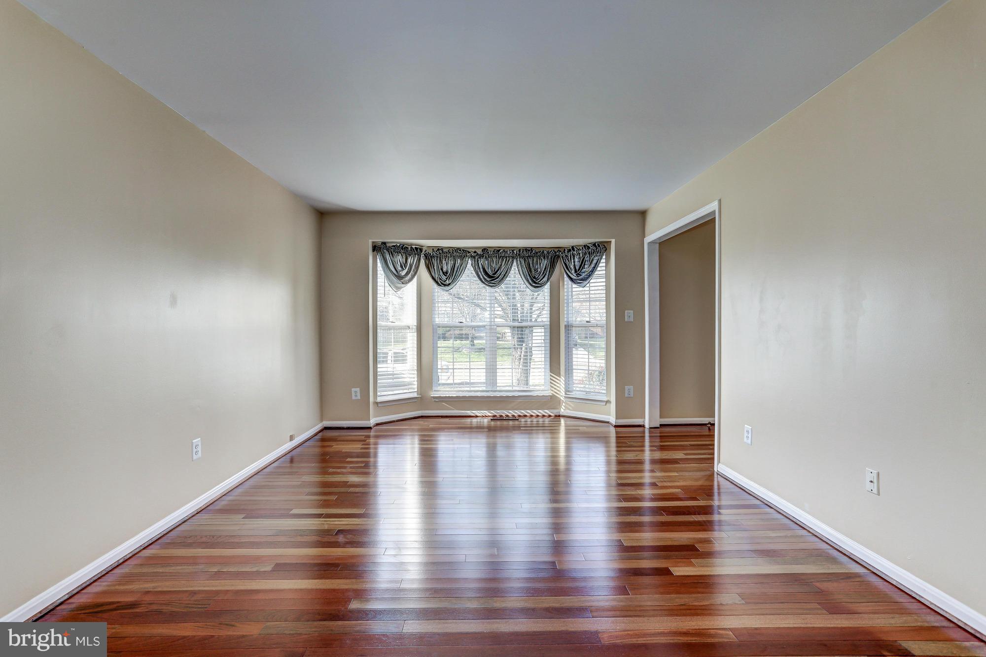 BLOOMS CROSSING - Residential