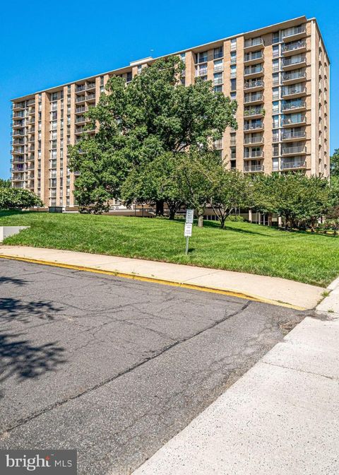 4600 S FOUR MILE RUN DRIVE 627 ARLINGTON VA 22204