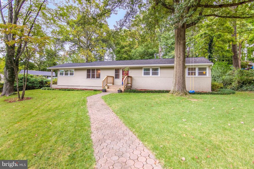 Beautifully updated large ranch style house with nice yard on quiet street in Broadneck School District. Enter into foyer that spills into open floor plan DR, LR, and brand new kitchen. Master BR separated from other 3 BRs for quiet privacy. Many upgrades- 2017: New kitchen, low maint deck, carpet, paint, rec lighting; 2014: New Roof; 2012: New HVAC, added Central AC. Great Find!!