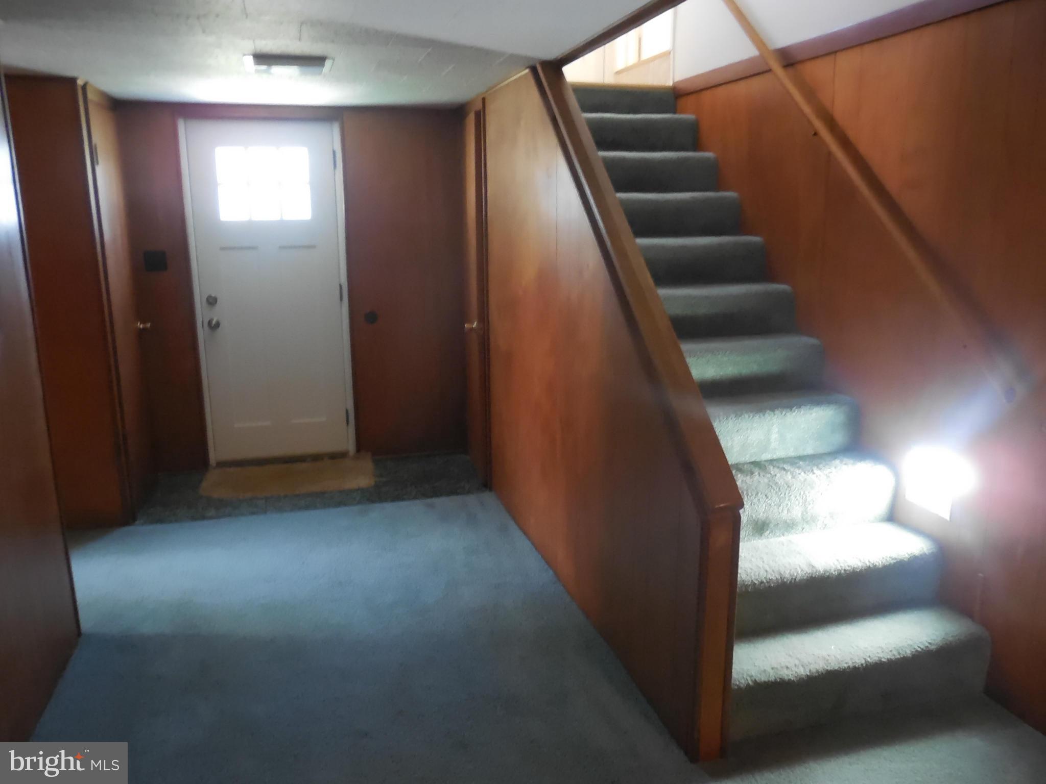 RANDOLPH HILLS - Residential Lease