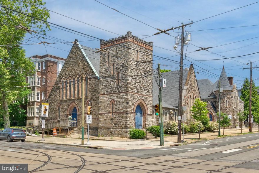 Three adjoining parcels ( 425 S 42nd  St, 4109-11 Baltimore Ave , 418 S 41st St ) being sold as a package for $3,500,000 in the prime location of Spruce Hill and University City. Total lot square footage of 27,368, with 15,783 currently undeveloped (playground/basketball court/parking lot). All parcels are zoned RTA-1.