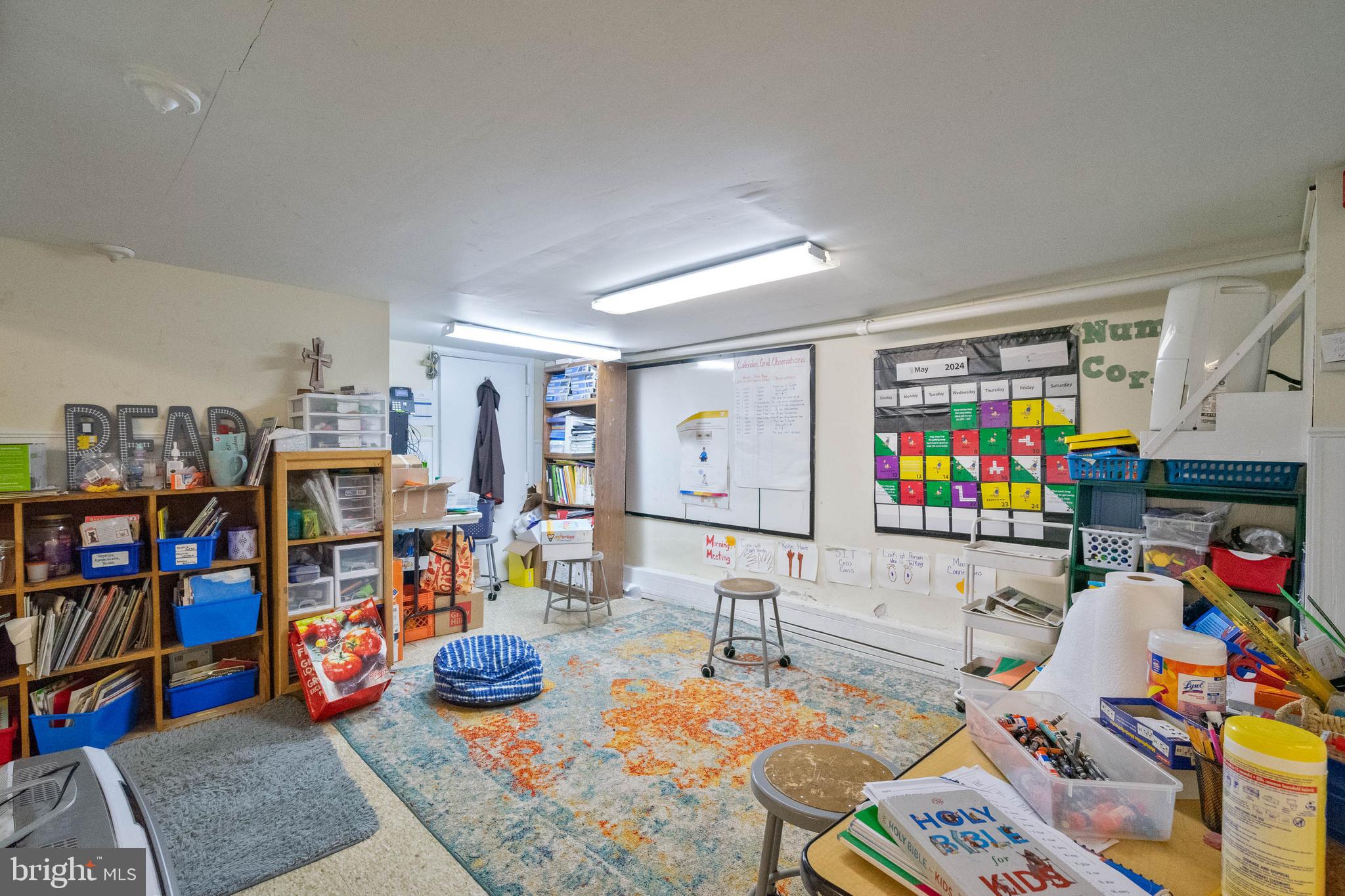 SPRUCE HILL - Commercial Sale