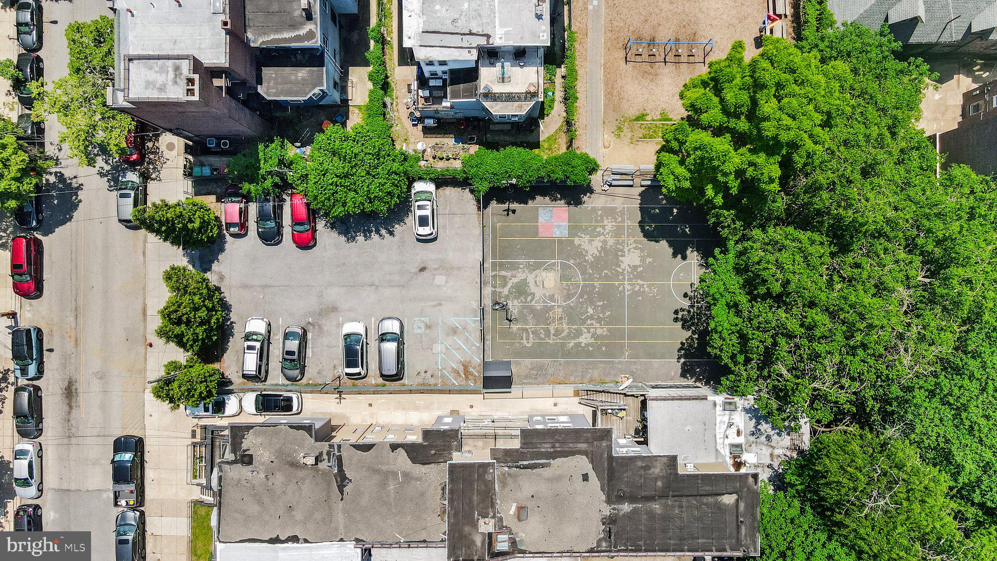 SPRUCE HILL - Commercial Sale