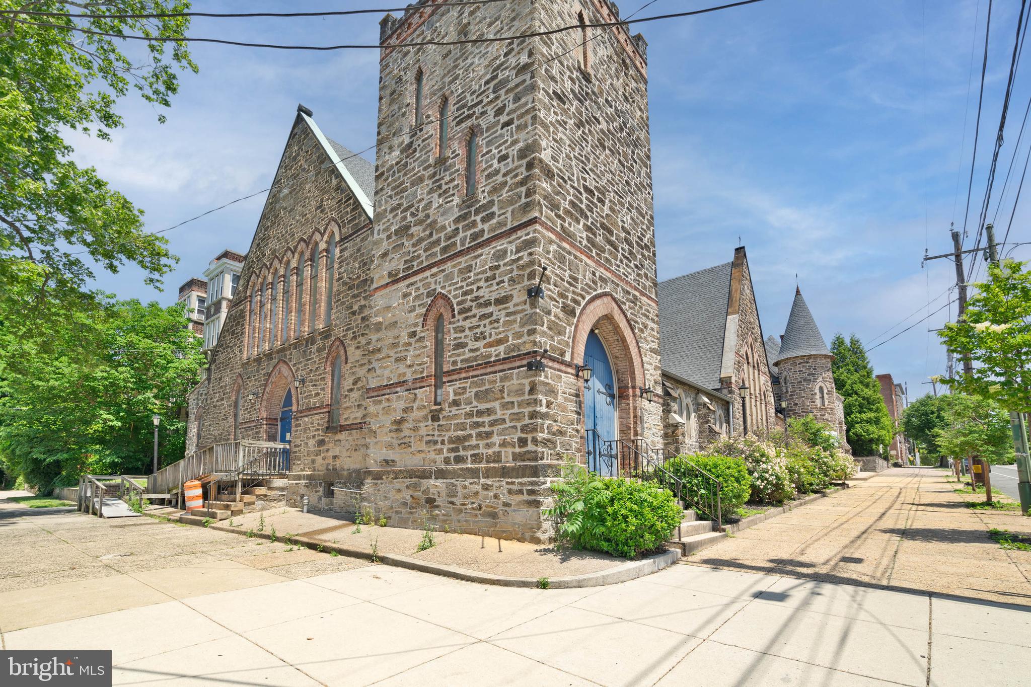 SPRUCE HILL - Commercial Sale