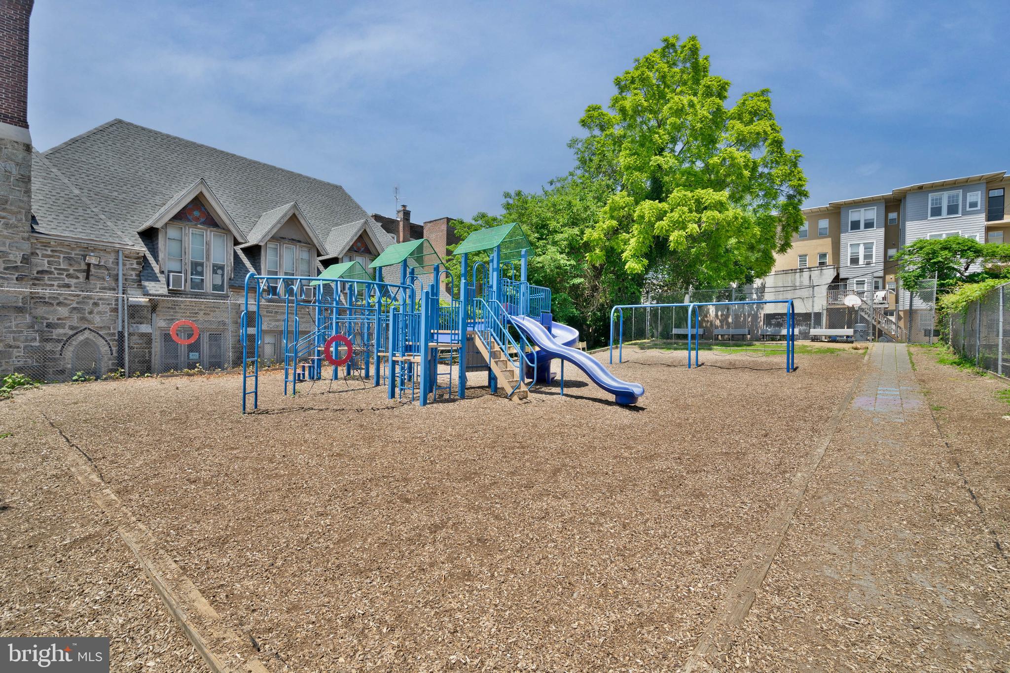 SPRUCE HILL - Commercial Sale